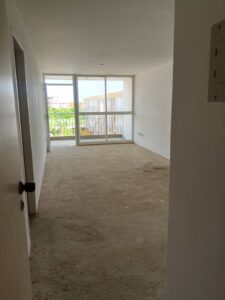 OFREZCO EN VENTA APARTAMENTO EN HIGUEROTE; URBANZACION LA COSTANERA